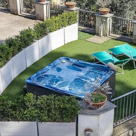 Luxury Donna Tittina Villa